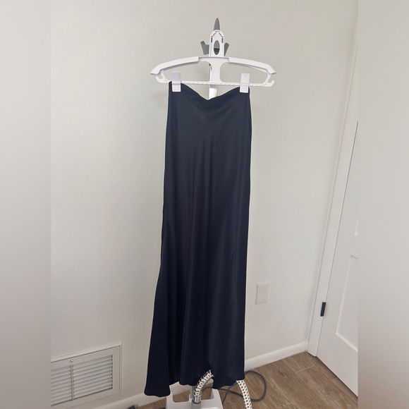 Zara Satin High Waist Midi Skirt in Navy Blue - Picture 8 of 12